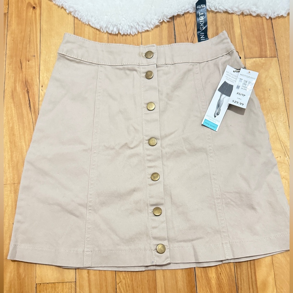 Stylish Tan Button-Front Skirt